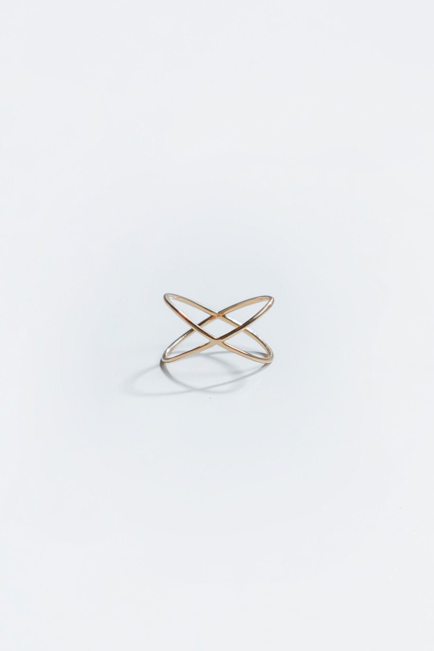 ANILLO CRUZADO SENCILLO