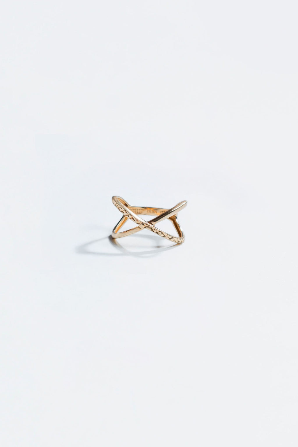 ANILLO CRUZADO DIAMANTADO