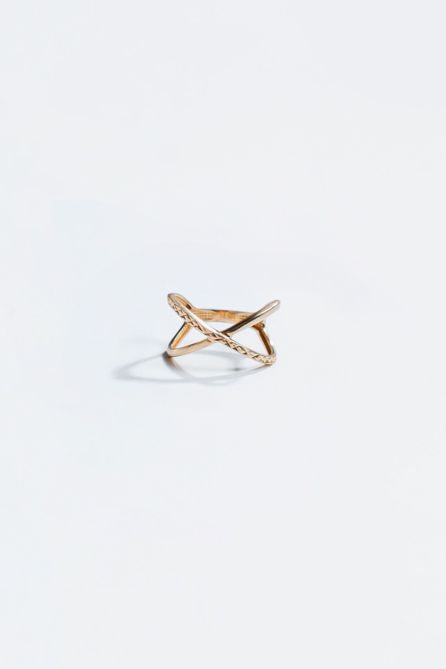 ANILLO CRUZADO DIAMANTADO