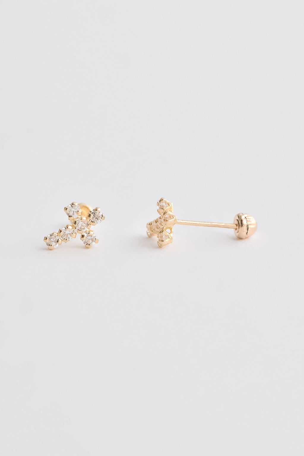 BROQUEL CRUZ CON CIRCONIAS