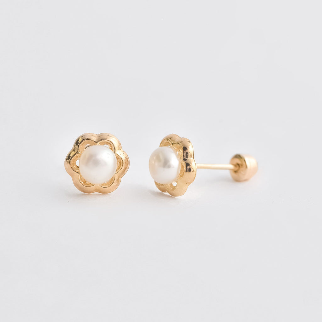 BROQUEL DE FLOR CON PERLA